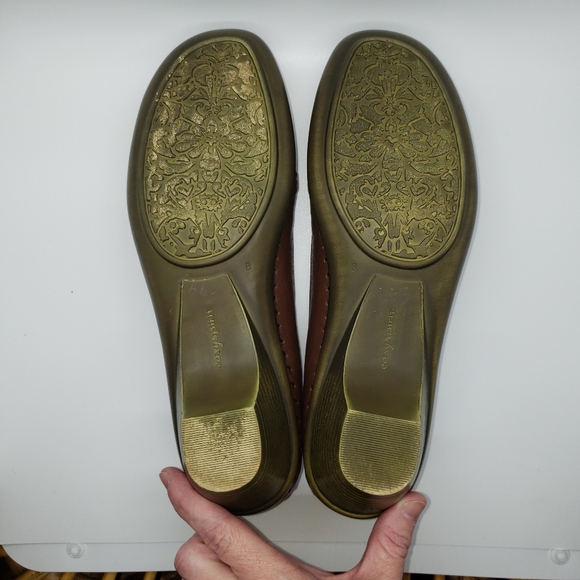 Easy Spirit Shoes Easy Spirit Brown Leather Shoes Size 8 Poshmark